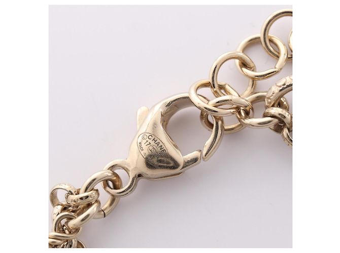 Pulseira Charm Coco Mark da Chanel Rosa Branco Dourado - vista 4