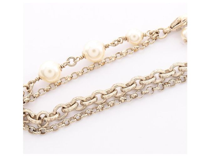 Pulseira Charm Coco Mark da Chanel Rosa Branco Dourado - vista 6