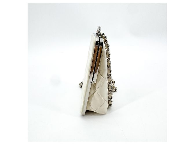 Clutch Chanel CC Frame com corrente em pele de cordeiro acolchoada e plexiglass Bege - vista 3