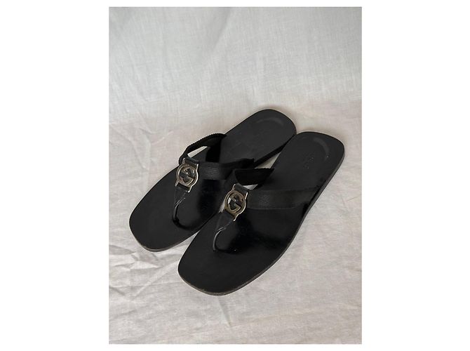 Infradito in tessuto nero Gucci con logo GG intrecciato - vista 3