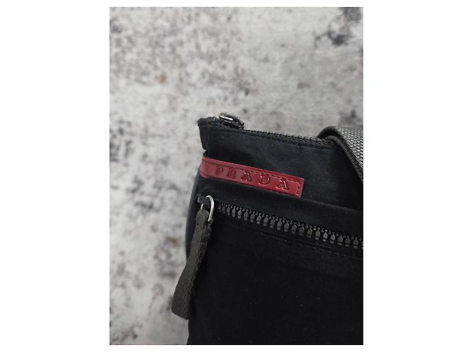 Sacoche Prada en nylon noir - vue 2