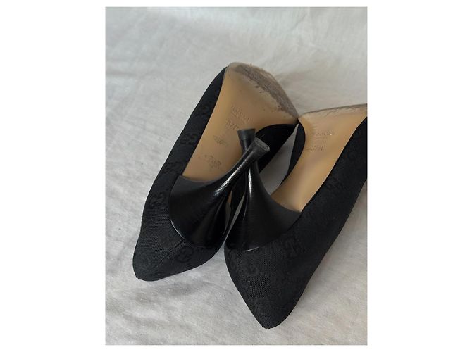 Gucci GG Monogramm-Canvas-Pumps mit Web-Detail Schwarz - Ansicht 10