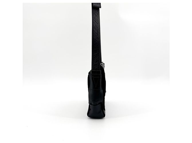 Bottega Veneta Brick Cassette Maxi Intrecciato Leather Small Nero - vista 3