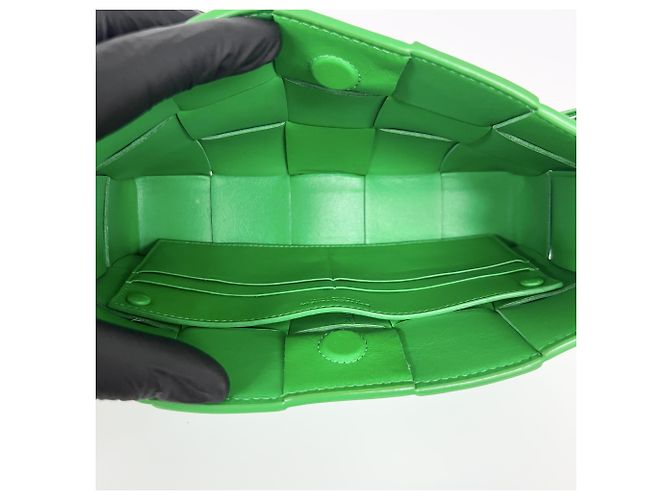 Mini in pelle Intrecciato Cassette Maxi di Bottega Veneta Verde - vista 5