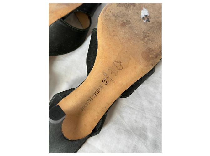 Décolleté Slingback in raso nero Manolo Blahnik - vista 12