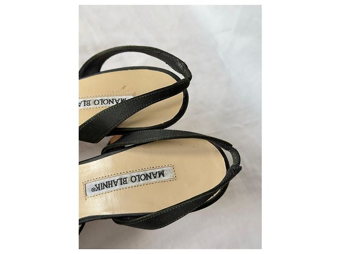 Décolleté Slingback in raso nero Manolo Blahnik - vista 6