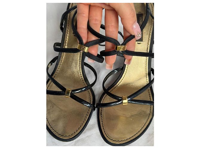 Sandali con zeppa Louis Vuitton in pelle verniciata nera Nero - vista 7