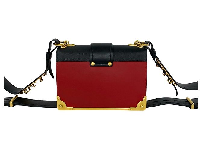 Prada Cahier Mini-Schultertasche aus Leder mit Logo-Hardware Schwarz Rot Golden - Ansicht 3
