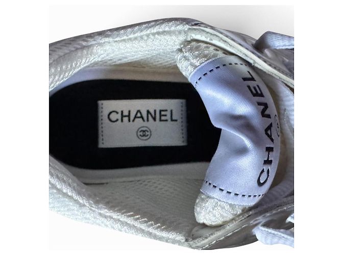 Baskets Chanel Argent et Blanc Argenté - vue 12