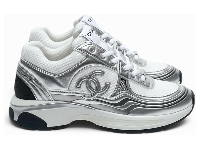Baskets Chanel Argent et Blanc Argenté - vue 4