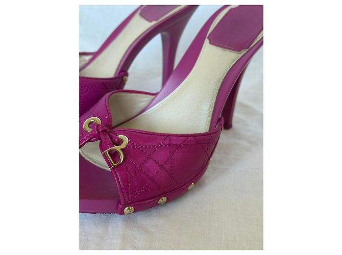 Mules em couro acolchoado rosa Christian Dior - vista 5