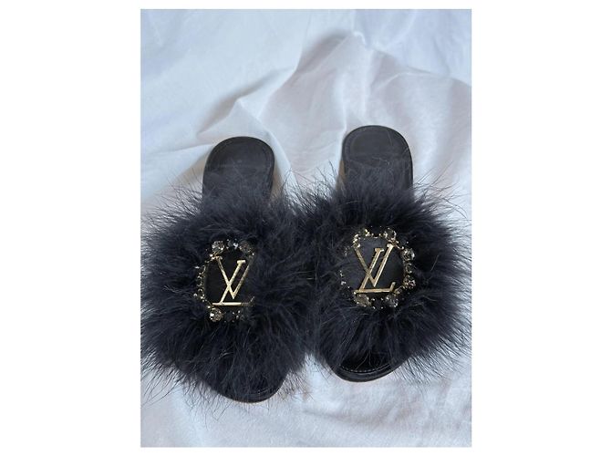 Louis Vuitton Marabou Crystal LV Feathers Marilyn Mule Slip On Sandals Nero - vista 5
