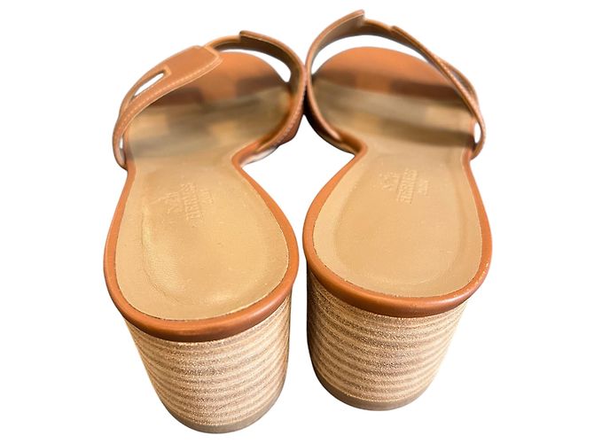 Hermès Sandalias de tacón Hermes de piel marrón - vista 4