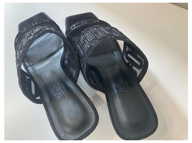 Eleganter Hermès Joia 55 Sandale Schwarz - Ansicht 14