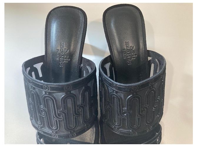 Eleganter Hermès Joia 55 Sandale Schwarz - Ansicht 5