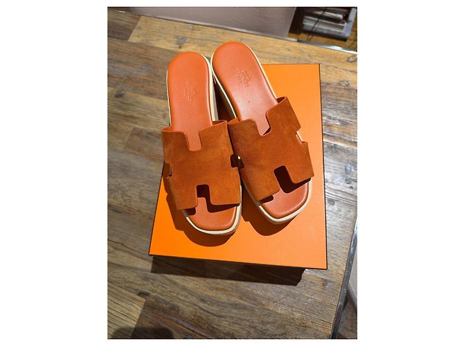 Hermès Chypre Keilabsatz-Sandalen in Orange - Ansicht 2