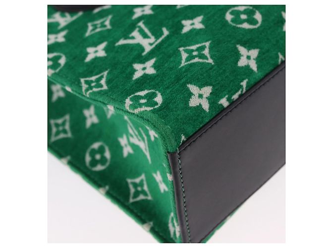 LOUIS VUITTON Monogram Jacquard Velvet On the Go PM Green M46216 - vista 14