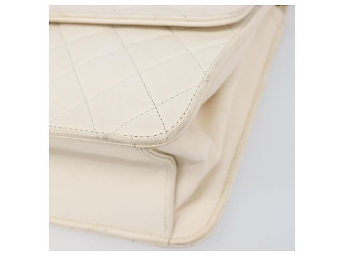 CHANEL Matelasse Chain Shoulder Bag Lamb Skin White Gold CC - vista 10
