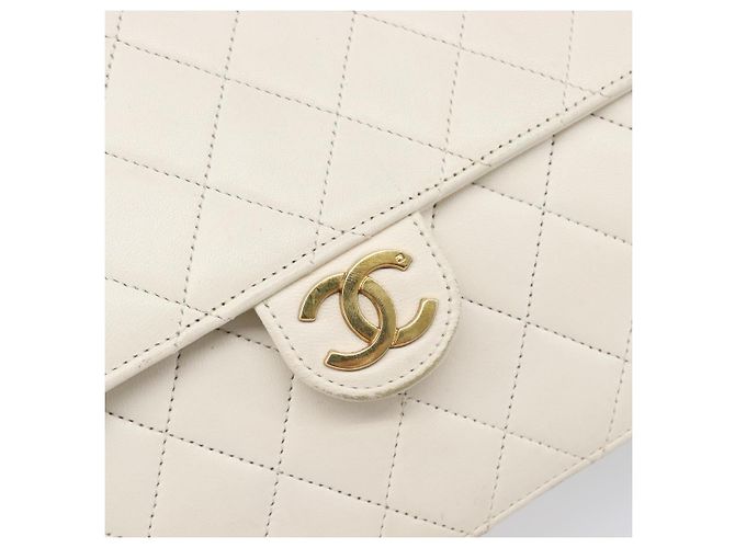 CHANEL Matelasse Chain Shoulder Bag Lamb Skin White Gold CC - vista 14