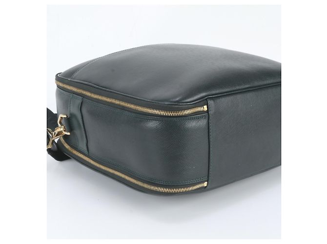 Borsa a tracolla Louis Vuitton Taiga Tura in pelle - vista 5