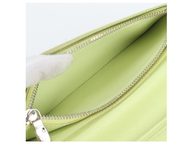 Louis Vuitton RFID-Protected Taigarama Portefeuille Brazza Long Wallet - vista 12