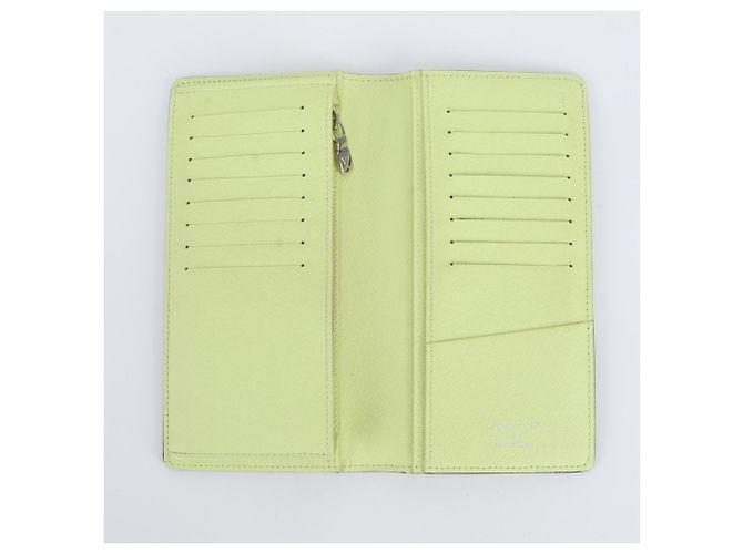 Louis Vuitton RFID-Protected Taigarama Portefeuille Brazza Long Wallet - vista 6