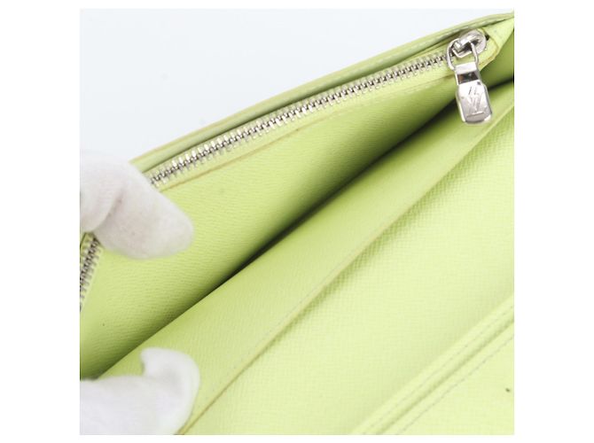 Louis Vuitton RFID-Protected Taigarama Portefeuille Brazza Long Wallet - vista 8