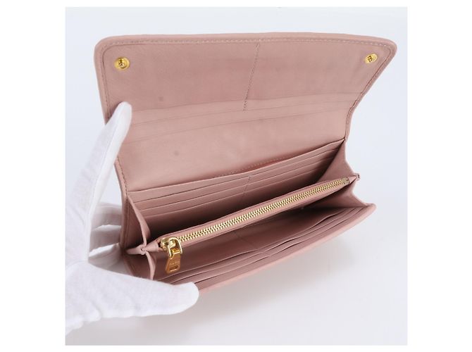 Cartera larga de piel Matelassé Miu Miu Rosa - vista 6