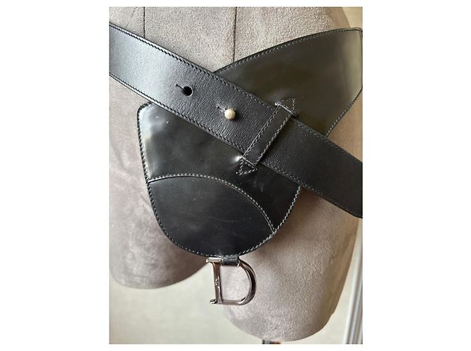 Christian Dior Ledergürtel mit Saddle-Tasche Schwarz - Ansicht 3