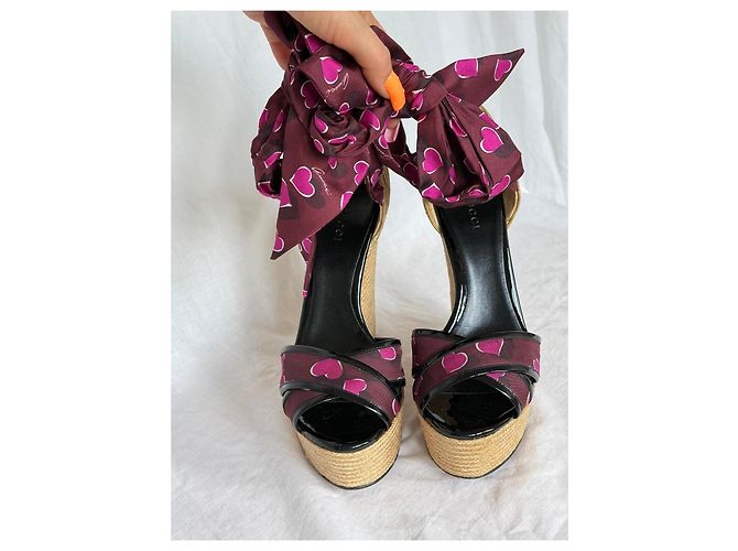 Sandali espadrillas con zeppa Gucci in seta con stampa a cuore e lacci Rosa Bordò Paglia - vista 4