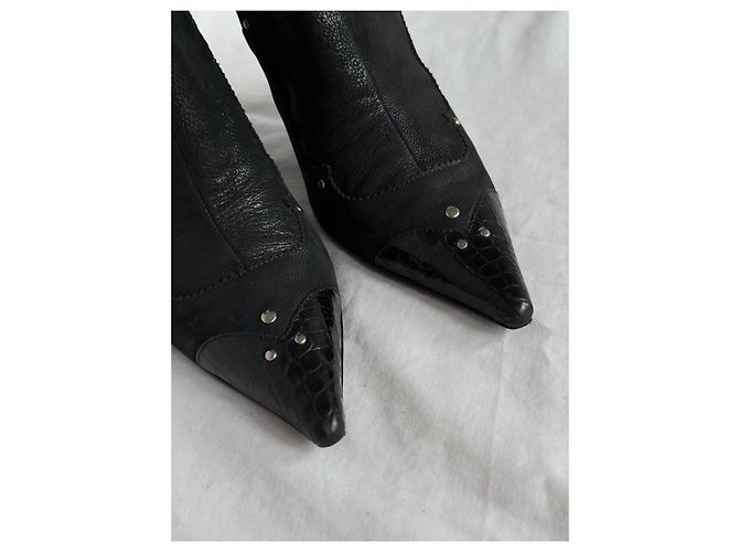 Botines Prada de piel negra con puntera con estampado de cocodrilo Negro - vista 4