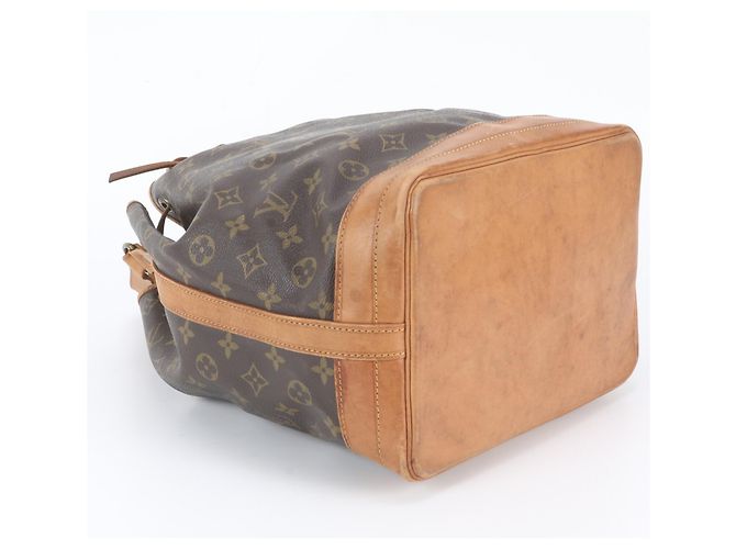 Borsa a tracolla in pelle Louis Vuitton Monogram Noe M42224 Marrone - vista 5