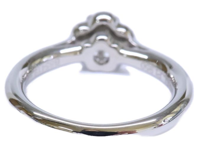 Anillo Half Eternity Camelia Chanel Platinum 950 - vista 3