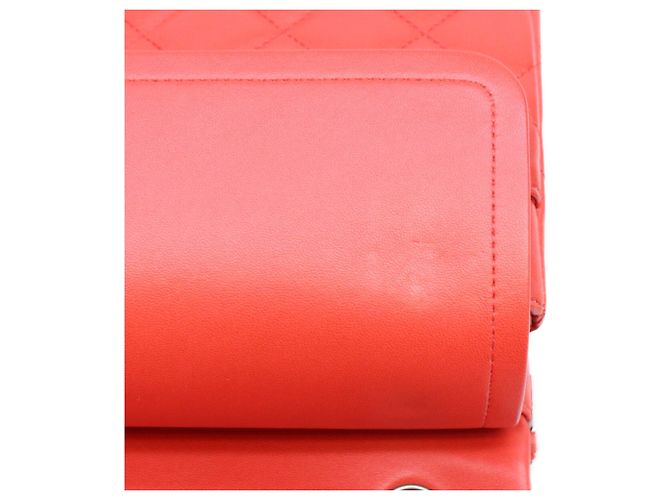 Chanel Double Flap Schultertasche aus rotem Lammleder - Ansicht 12