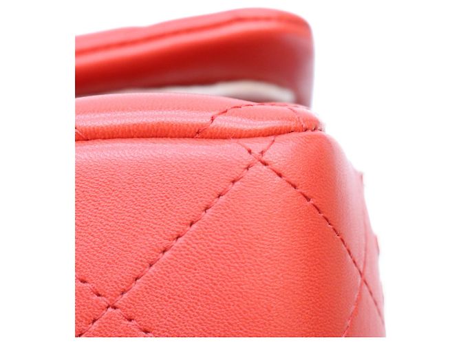 Chanel Double Flap Schultertasche aus rotem Lammleder - Ansicht 9
