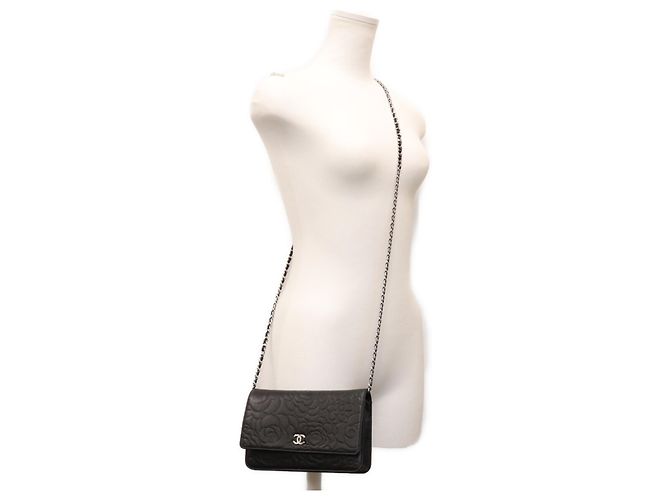 Borsa a tracolla Chanel A47421 in pelle d'agnello nera Nero - vista 12