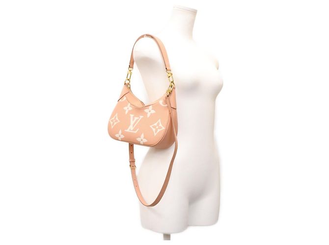 Borsa a tracolla Louis Vuitton Bicolor Empreinte Rose Trianon Bagatelle NM Rosa - vista 15