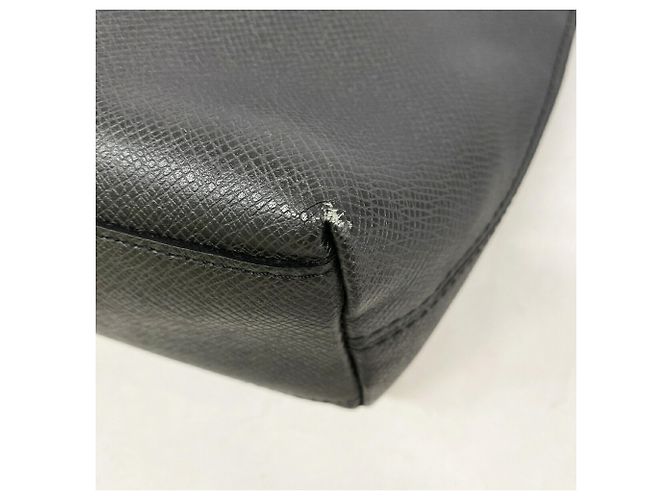 Borsa Tote Louis Vuitton Taiga Grigori Grigio - vista 6