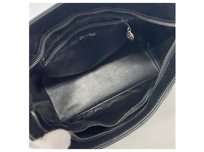 Borsa Tote Chanel in pelle di vitello martellata nera Nero - vista 4
