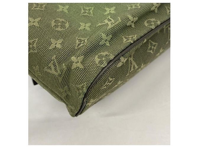 Sac à main Louis Vuitton Monogram Mini Lucille PM Kaki - vue 6