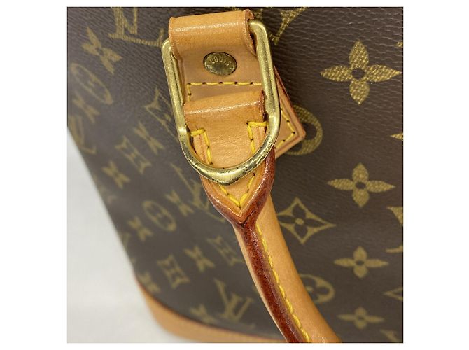 Bolso de mano Louis Vuitton Alma Monogram Castaño - vista 8