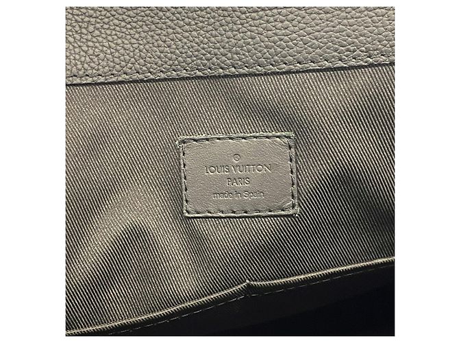 Borsa Tote Louis Vuitton LV Aerogram Takeoff Nero - vista 5