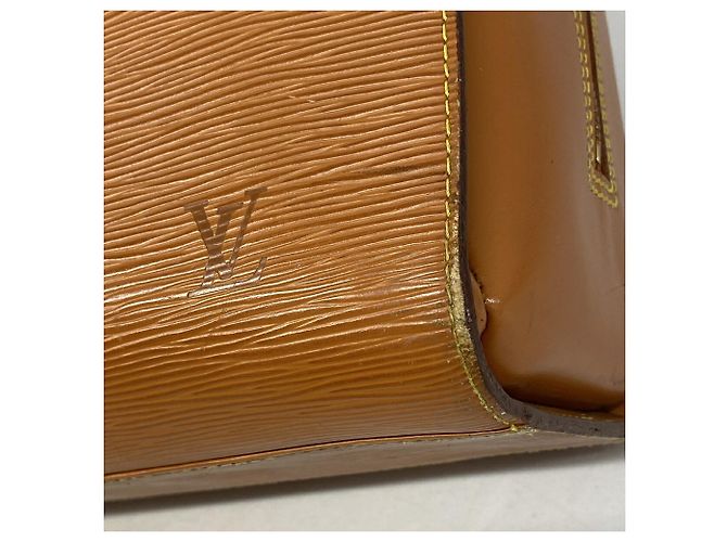 Borsa Louis Vuitton Epi Sorbonne D'oro - vista 6