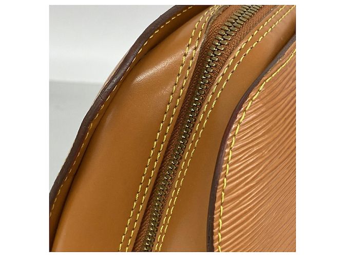 Borsa Louis Vuitton Epi Sorbonne D'oro - vista 8