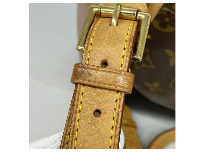 Zaino Louis Vuitton Monogram Montsouris MM Marrone - vista 10