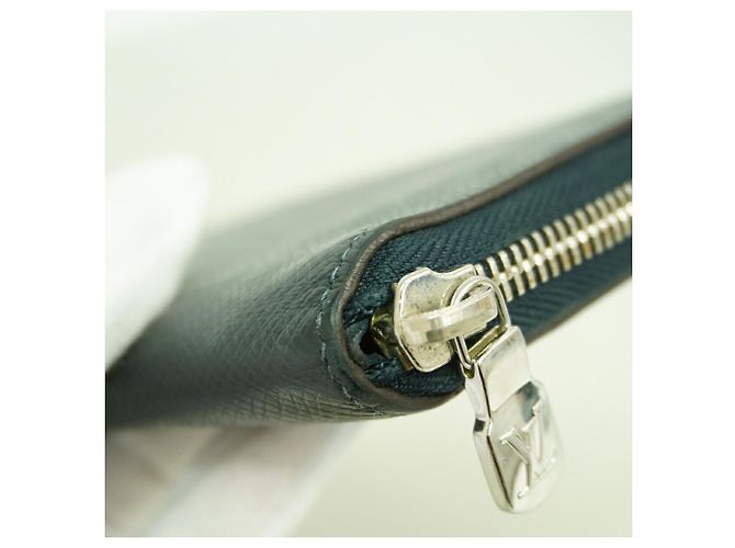 Carteira Zippy Louis Vuitton Taiga Azul - vista 6