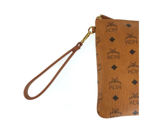Pochette MCM Visetos en cuir marron - vue 8
