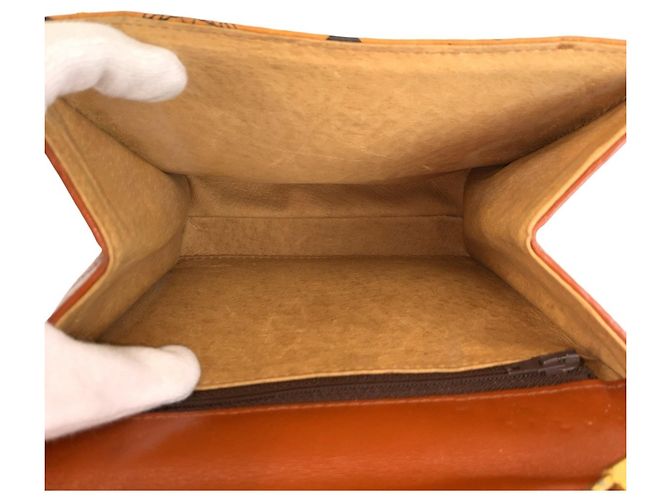 Borsa a tracolla con catena in pelle marrone MCM Visetos Logogram - vista 9