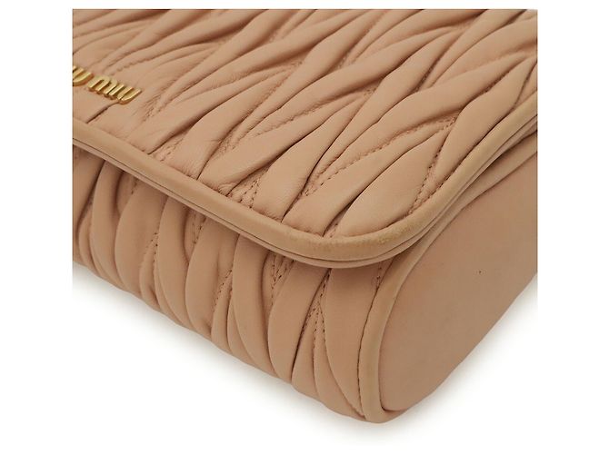 Borsa a spalla Pochette Miu Miu Matelassé rimboccata Rosa - vista 4
