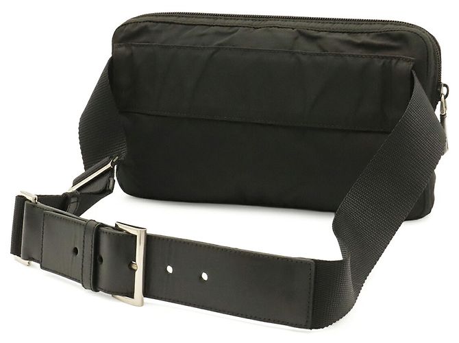 PRADA Triangle Tasche - Gürteltasche aus Nylon und Leder Schwarz - Ansicht 3